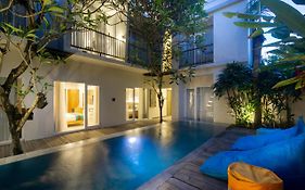 Casa Kayu Aya