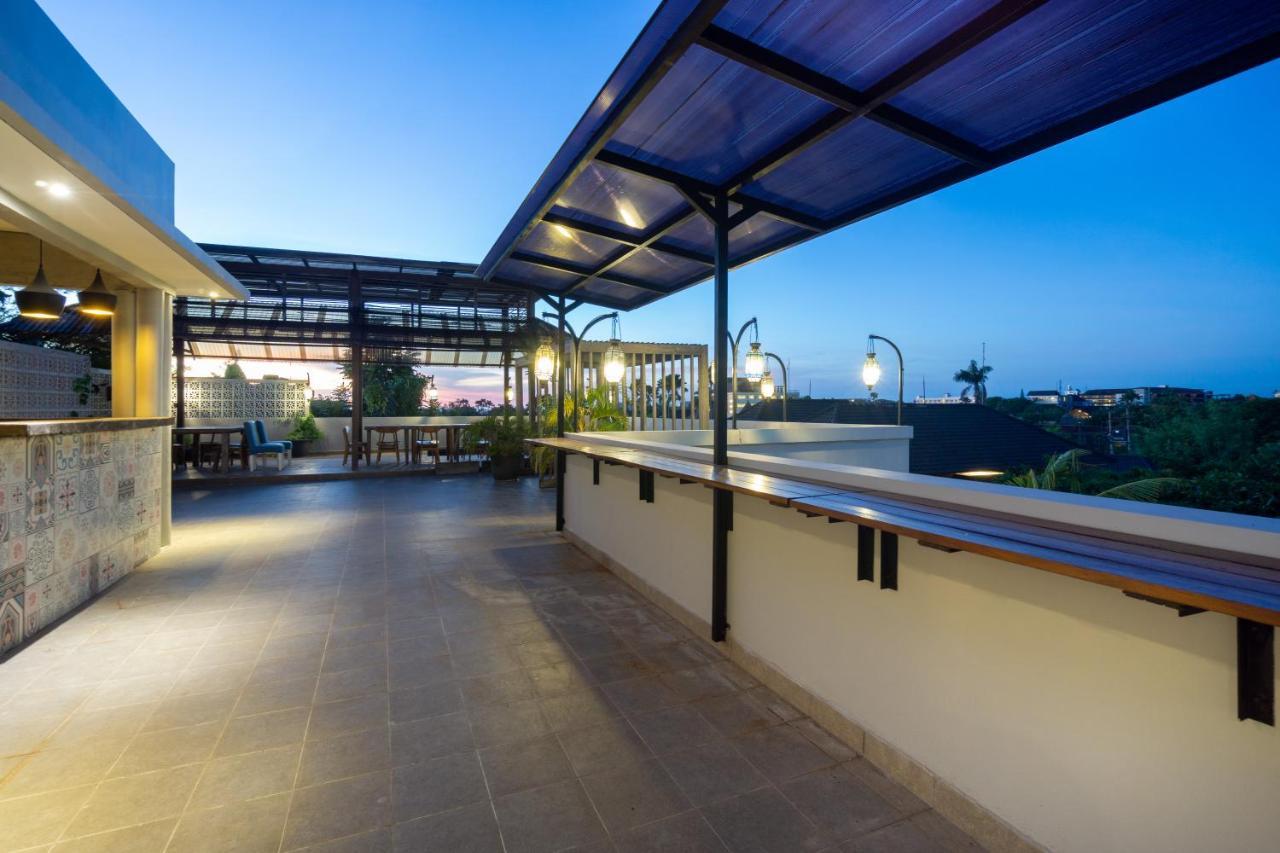 Casa Kayu Aya Hotel Seminyak  Exterior photo