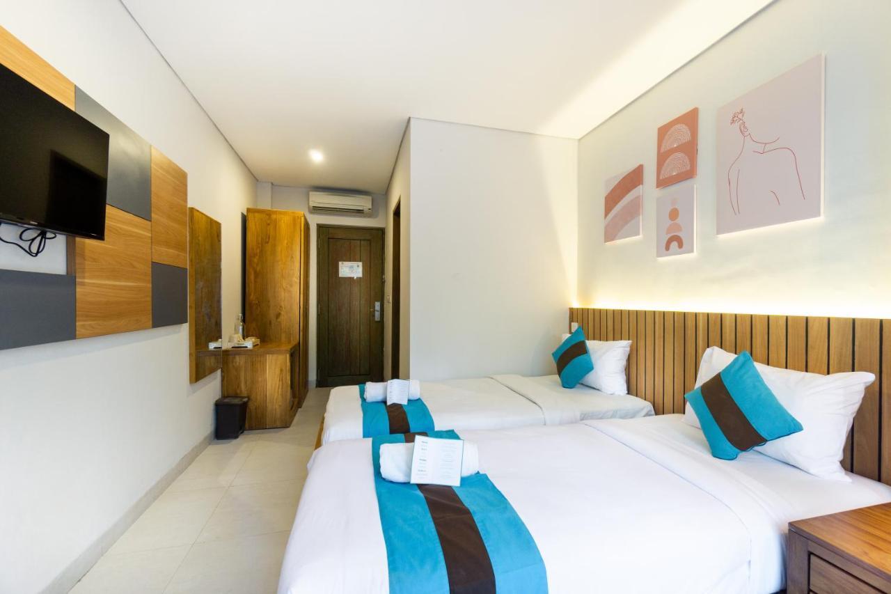 Casa Kayu Aya Hotel Seminyak  Exterior photo