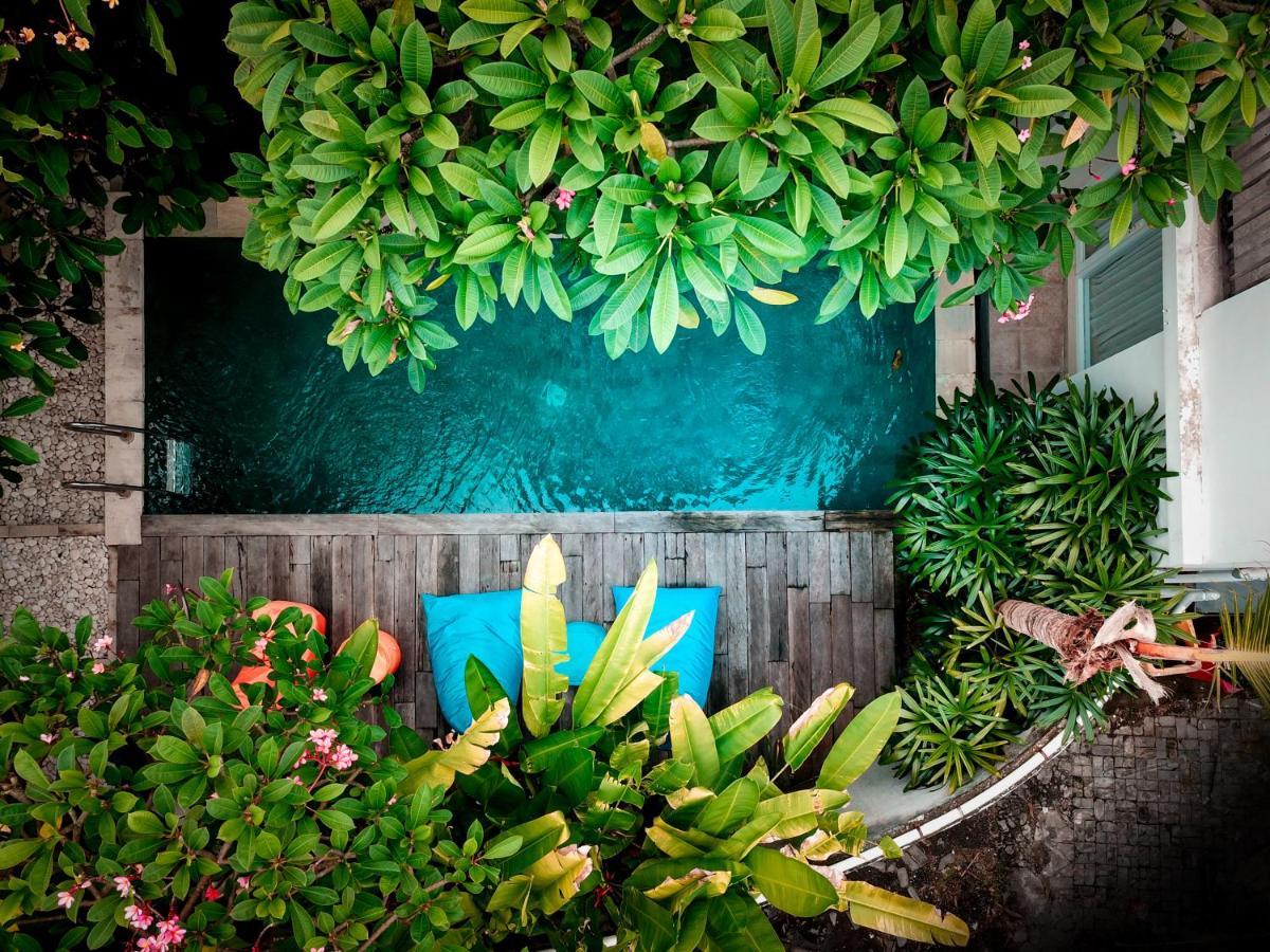 Casa Kayu Aya Hotel Seminyak  Exterior photo